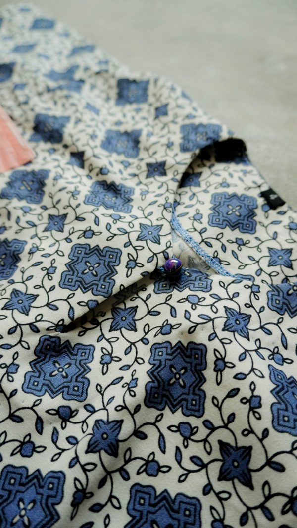 Baju Kurung Batik Naura - Image 5
